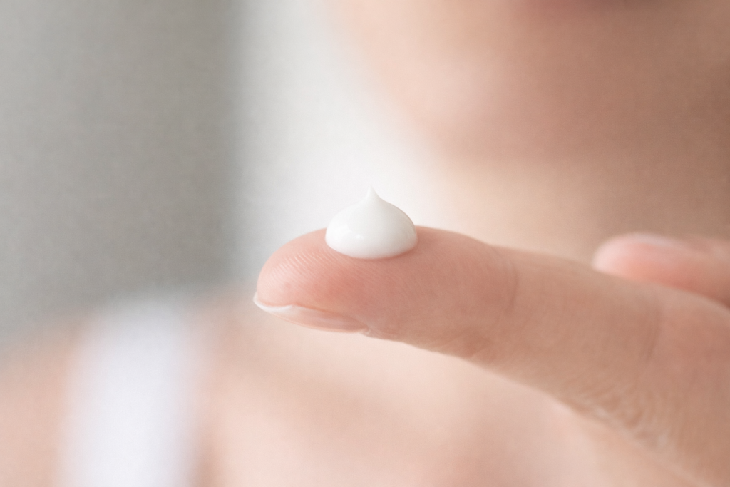 proper-amount-of-moisturizer-for-oily-skin-pea-sized-drop